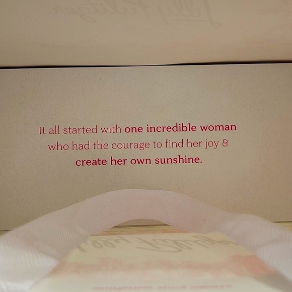 2 New Lilly Pulitzer Reusable Shopping Gift Tote Bags - Picture 3 of 6